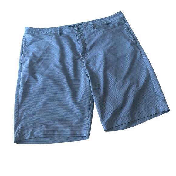 Travis Mathew Gray Striped Golf Shorts - Size 40 - Picture 1 of 6